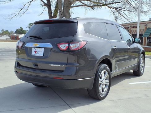 Used 2015 Chevrolet Traverse LT image 6
