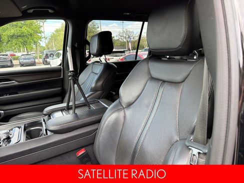 Used 2024 Jeep Wagoneer L Series II w/ Flexible Seating Group AWD/4WD image 21