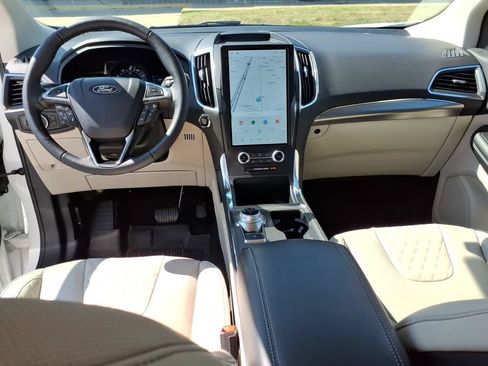Used 2024 Ford Edge Titanium w/ Equipment Group 301A AWD/4WD image 12