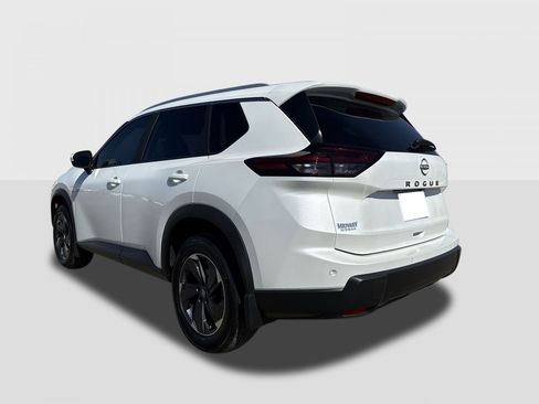 New 2026 Nissan Rogue SV w/ SV Premium Package image 3
