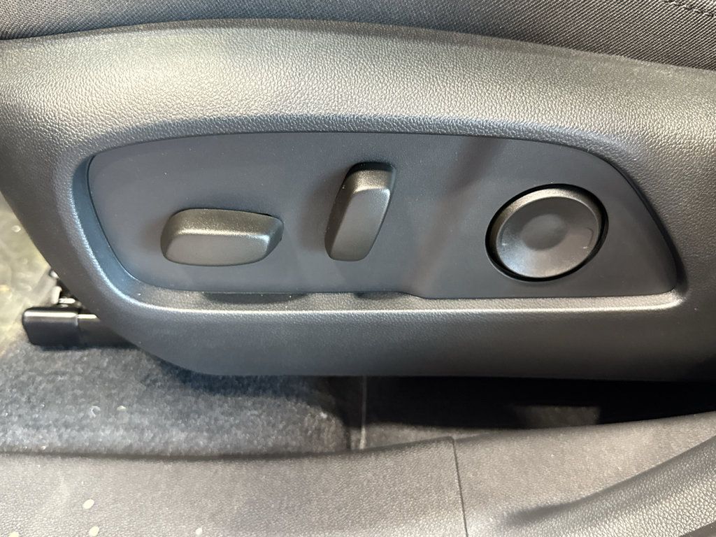 New 2026 GMC Terrain AT4 AWD/4WD image 16
