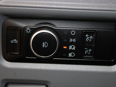 Used 2023 Ford F150 XLT AWD/4WD image 45