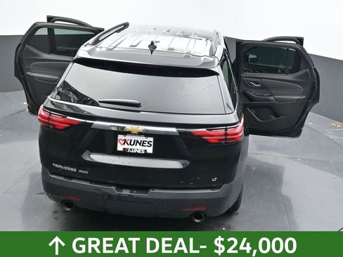 Used 2023 Chevrolet Traverse LT image 64