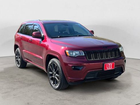 Used 2020 Jeep Grand Cherokee Altitude AWD/4WD image 7