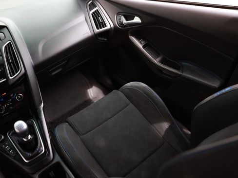 Used 2018 Ford Focus RS image 22