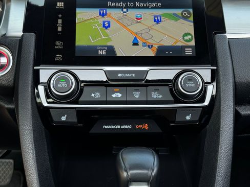 Used 2018 Honda Civic Touring image 22