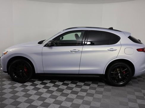 Used 2020 Alfa Romeo Stelvio Sprint w/ Nero Edizione image 5
