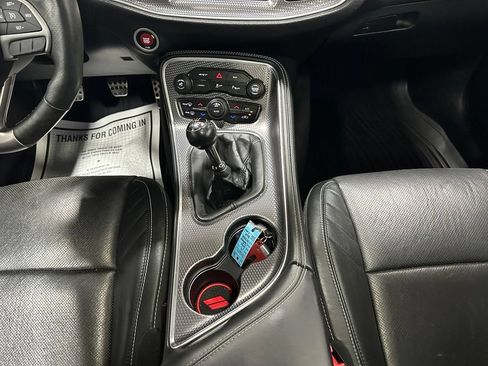 Used 2016 Dodge Challenger SRT Hellcat RWD image 38
