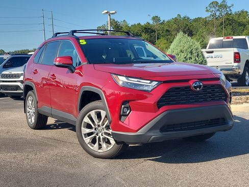 Used 2025 Toyota RAV4 XLE Premium w/ Weather Package FWD image 1