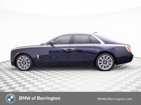 Used 2021 Rolls-Royce Ghost image 2
