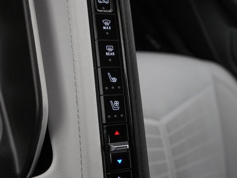 Used 2025 Chevrolet Corvette Stingray Preferred Conv w/ Battery Protection Package image 24