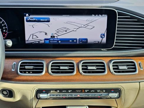 Certified 2024 Mercedes-Benz GLE 450e 4MATIC image 38
