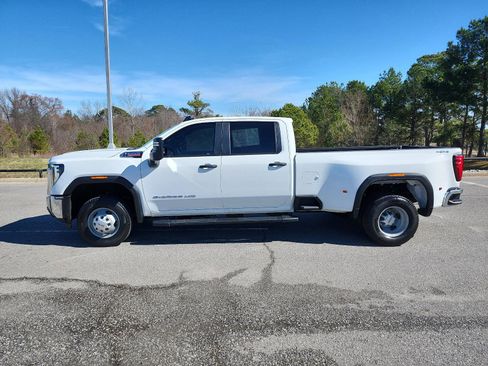 Used 2025 GMC Sierra 3500 Pro w/ 1SA Pro Safety Plus Package image 2