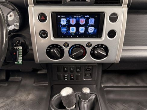 Used 2007 Toyota FJ Cruiser 4WD image 25