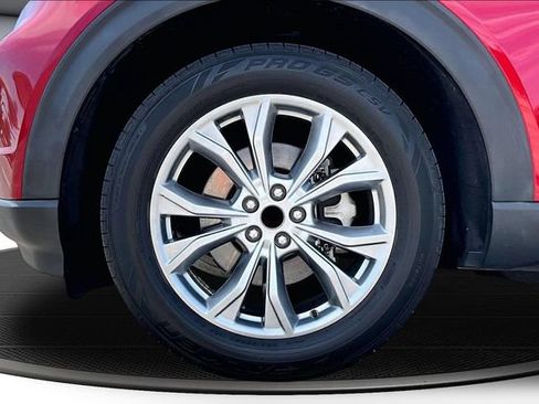 Used 2020 Ford Explorer XLT w/ Equipment Group 202A RWD image 33