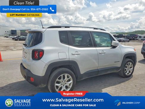 Used 2018 Jeep Renegade Latitude w/ Cold Weather Group AWD/4WD image 4