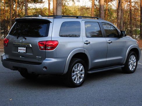 Used 2017 Toyota Sequoia Platinum image 21