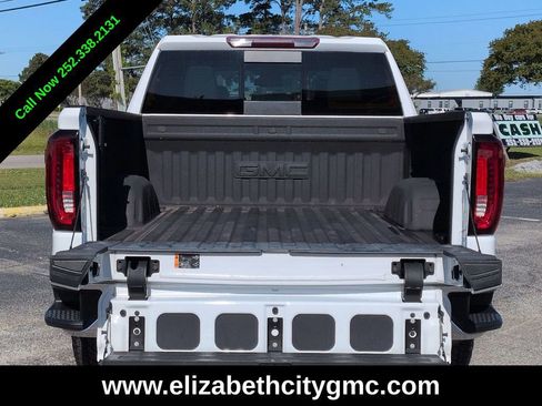 Used 2022 GMC Sierra 1500 SLT w/ SLT Premium Plus Package AWD/4WD image 13