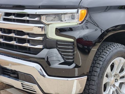 Certified 2022 Chevrolet Silverado 1500 LTZ AWD/4WD image 5