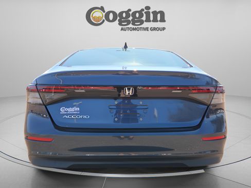 Used 2023 Honda Accord EX image 5