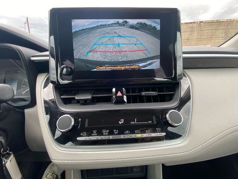Used 2024 Toyota Corolla Cross L FWD image 21