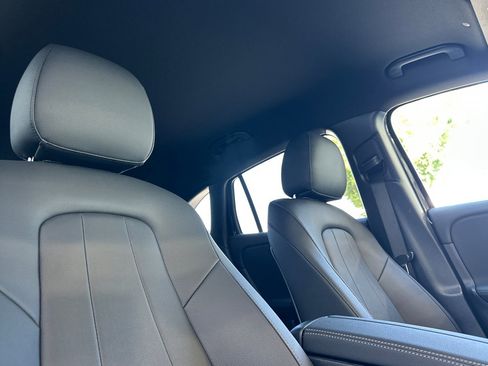 New 2025 Mercedes-Benz GLA 250 4MATIC image 17