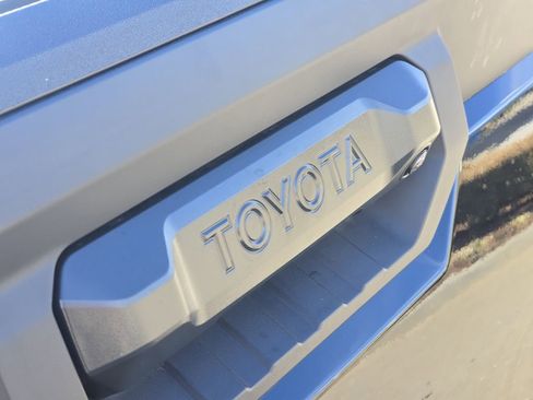 New 2026 Toyota Tundra SR5 image 7