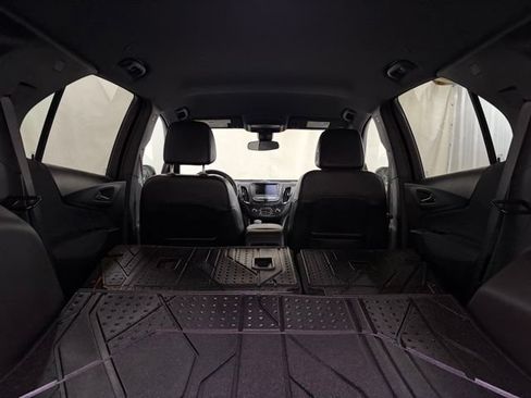 Used 2023 Chevrolet Equinox RS w/ LPO, Floor Liner Package AWD/4WD image 17