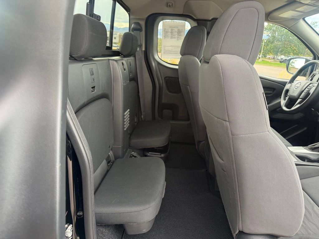 Used 2025 Nissan Frontier S RWD image 24