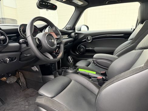 Certified 2023 MINI Cooper S image 4