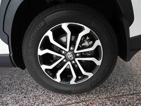 Used 2024 Toyota Corolla Cross AWD Hybrid image 29