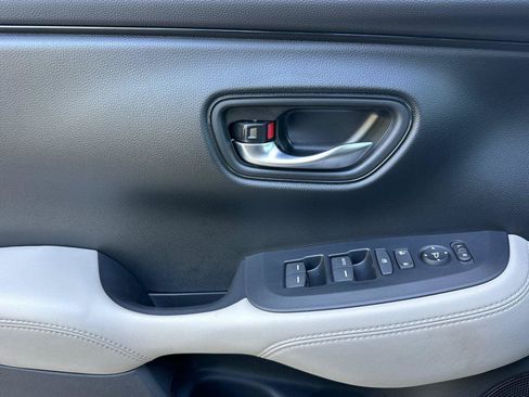 New 2027 Honda HR-V LX image 10