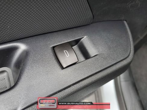 New 2026 Chevrolet Equinox EV LT image 13