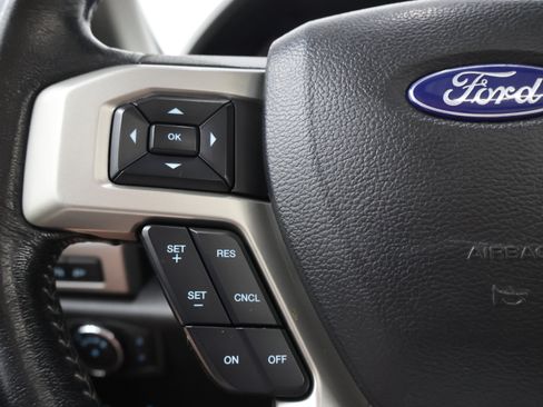 Used 2021 Ford F250 Lariat AWD/4WD image 17