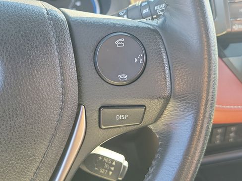 Used 2015 Toyota RAV4 Limited image 28