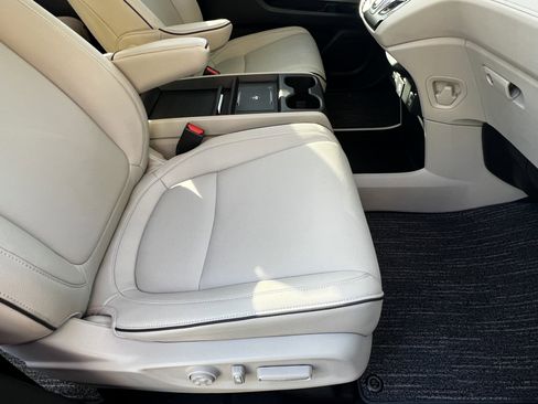 Used 2025 Honda Odyssey Touring image 44