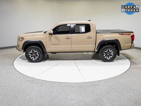 Used 2019 Toyota Tacoma TRD Off-Road image 31