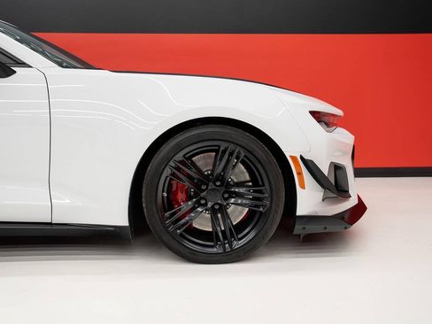 Used 2023 Chevrolet Camaro ZL1 RWD image 61