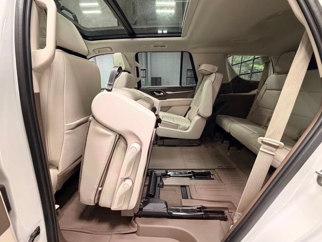 Used 2021 GMC Yukon Denali w/ Denali Premium Package AWD/4WD image 25