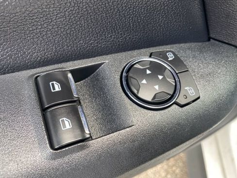 Used 2019 Ford Mustang Coupe w/ Equipment Group 101A RWD image 13