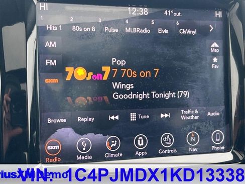 Used 2019 Jeep Cherokee Limited w/ Luxury Group image 24