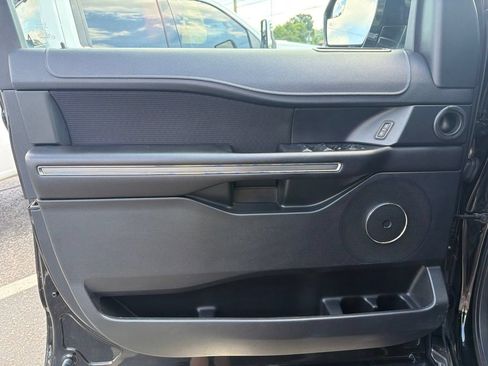 Used 2019 Ford Expedition Max XLT AWD/4WD image 13
