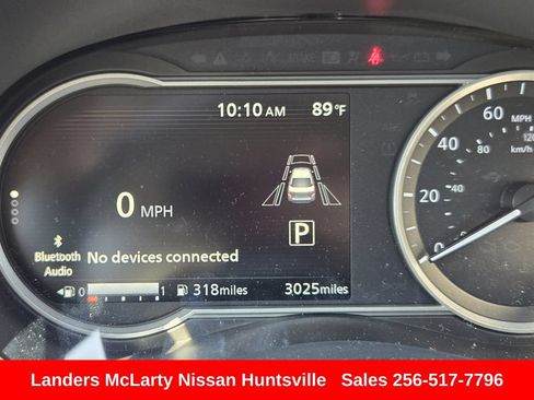 Used 2025 Nissan Versa SR w/ Trunk Package FWD image 27