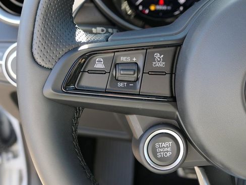 New 2025 Alfa Romeo Giulia AWD image 15