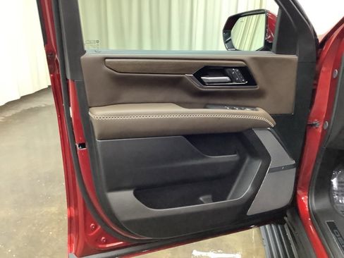 New 2026 GMC Yukon Denali Ultimate image 13