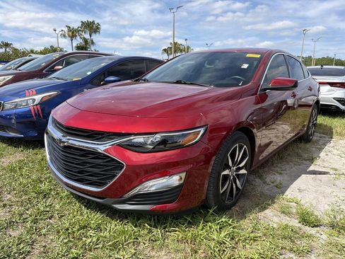 Used 2025 Chevrolet Malibu RS image 3