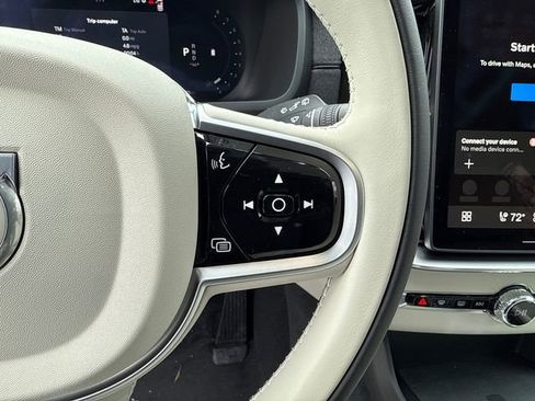 New 2026 Volvo XC90 B6 Ultra w/ Protection Package image 13