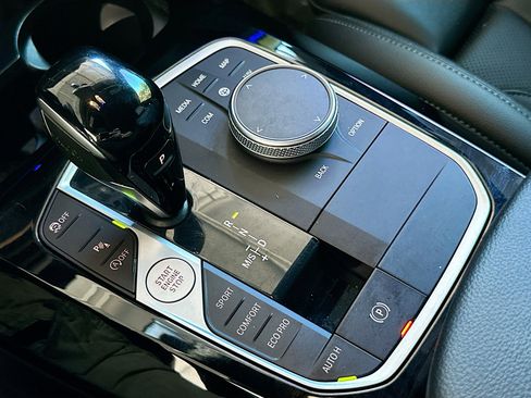 Used 2022 BMW X3 sDrive30i w/ Convenience Package image 16