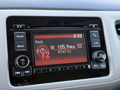 Used 2021 Honda HR-V LX image 20