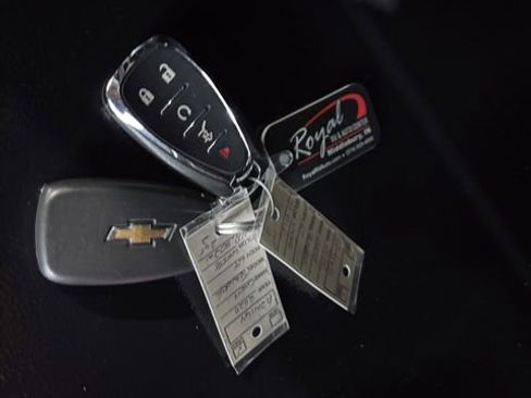 Used 2020 Chevrolet Traverse LT w/ LPO, Midnight Edition image 35